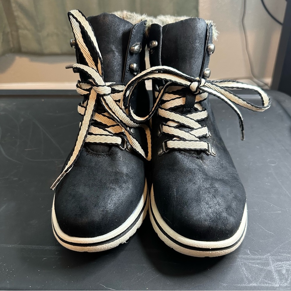 Cliffs By White Mountain Boots Womens 7.5 M Hallett Winter Faux Fur Lined Black
